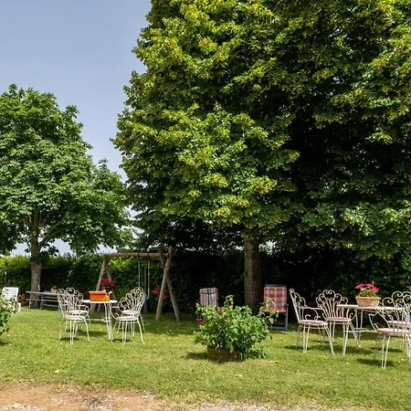 Alloggio per agriturismo La Pieve - Tulipani Magliano in Toscana